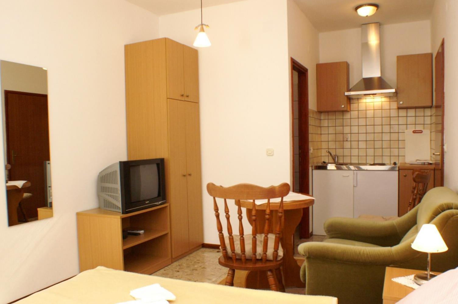 Apartments By The Sea Orebic, Peljesac - 4496 外观 照片